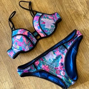 VS PINK bikini!! New without tags. Size small